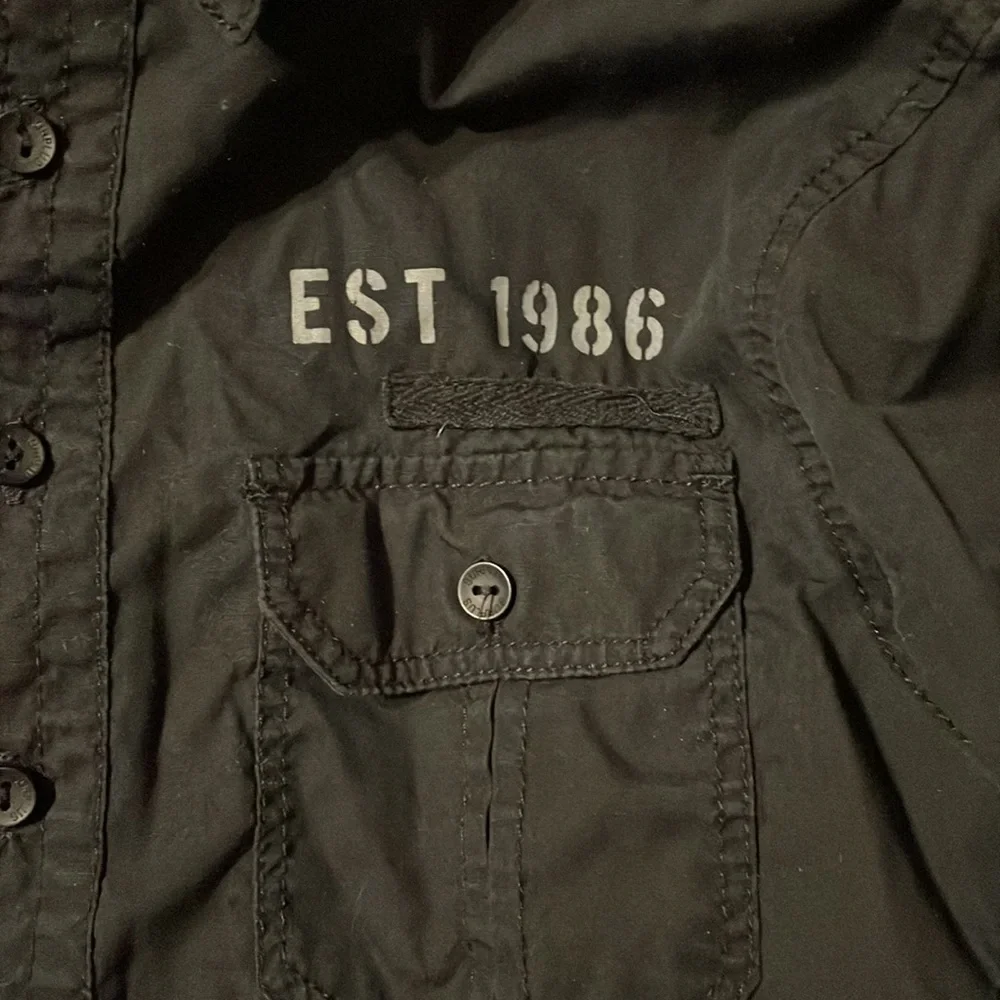 Button Down - Picture 2 of 5